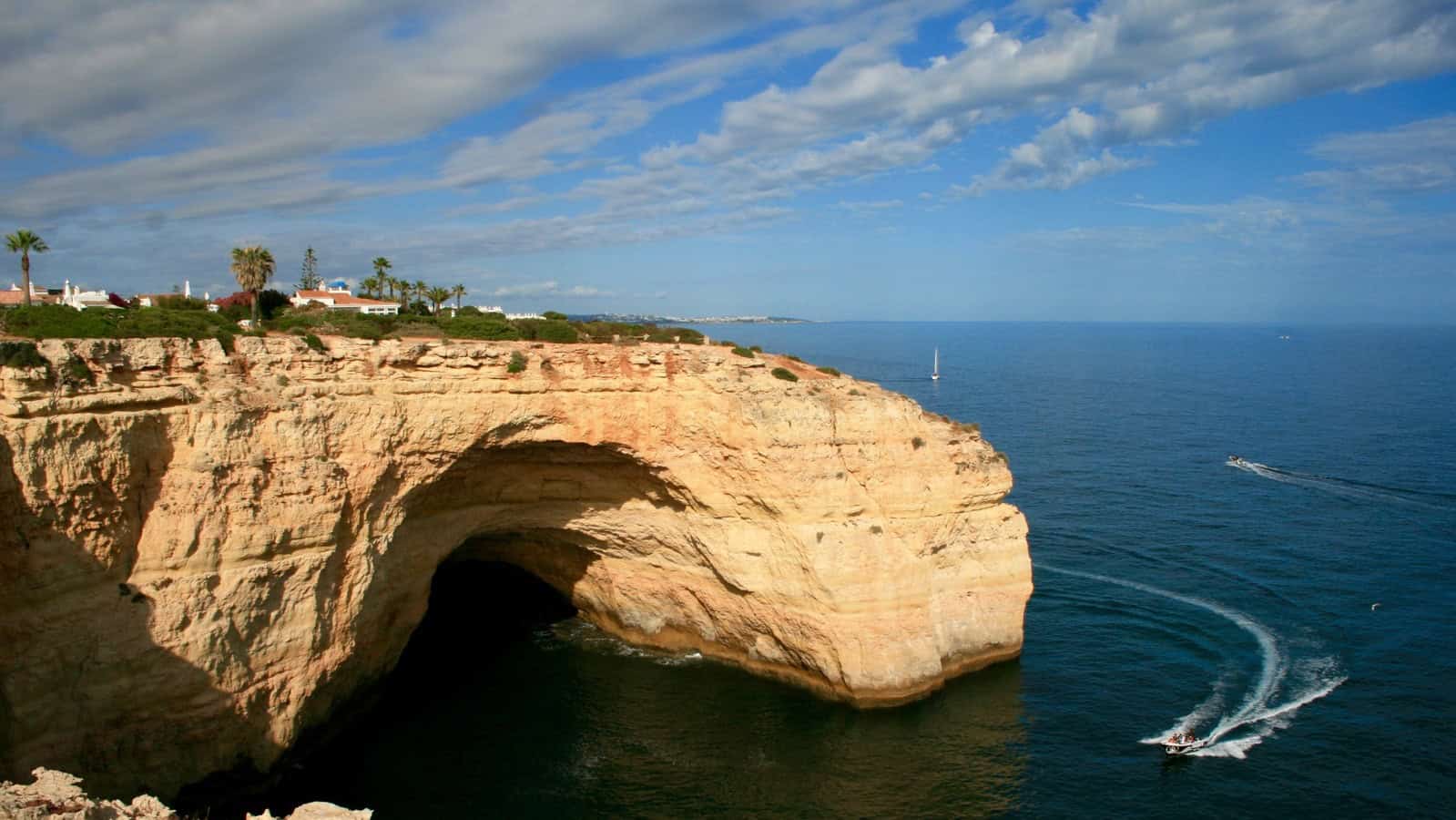 Cycling by Algarve's coastline